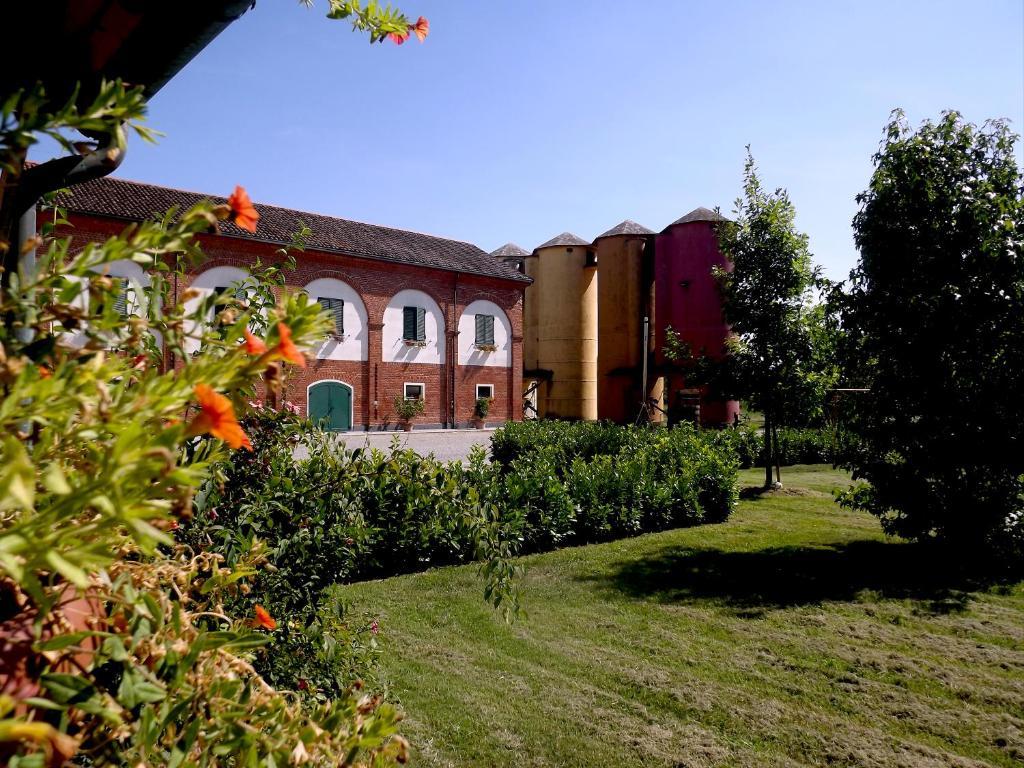 Villa Agriturismo Cascina Nuova à Valenza Extérieur photo